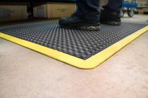 Safety Bubblemat | Black & Yellow | 0.6m x 0.9m | COBA