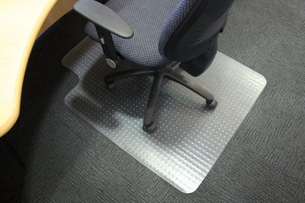 COBA Chairmat | Lip Shape | 0.9m x 1.2m | Spike Clear PC